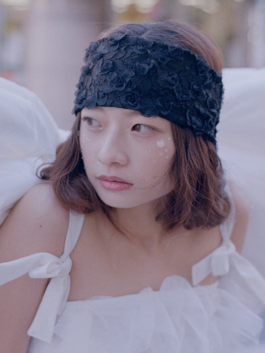 ROSE VEIL HEAD BAND IN BLACK