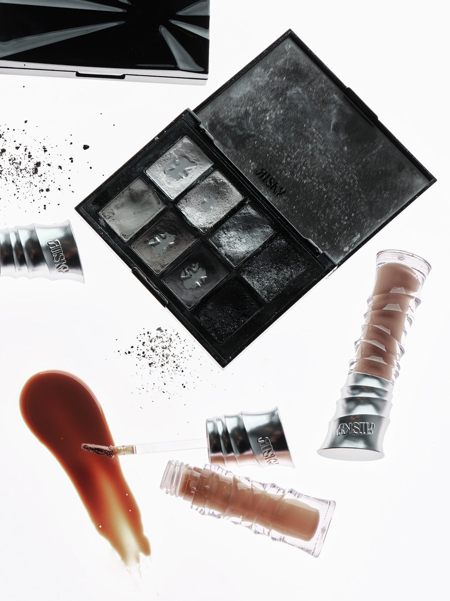 Risky Beauty - PIGMENT EYESHADOW PALETTE (SHATTER）