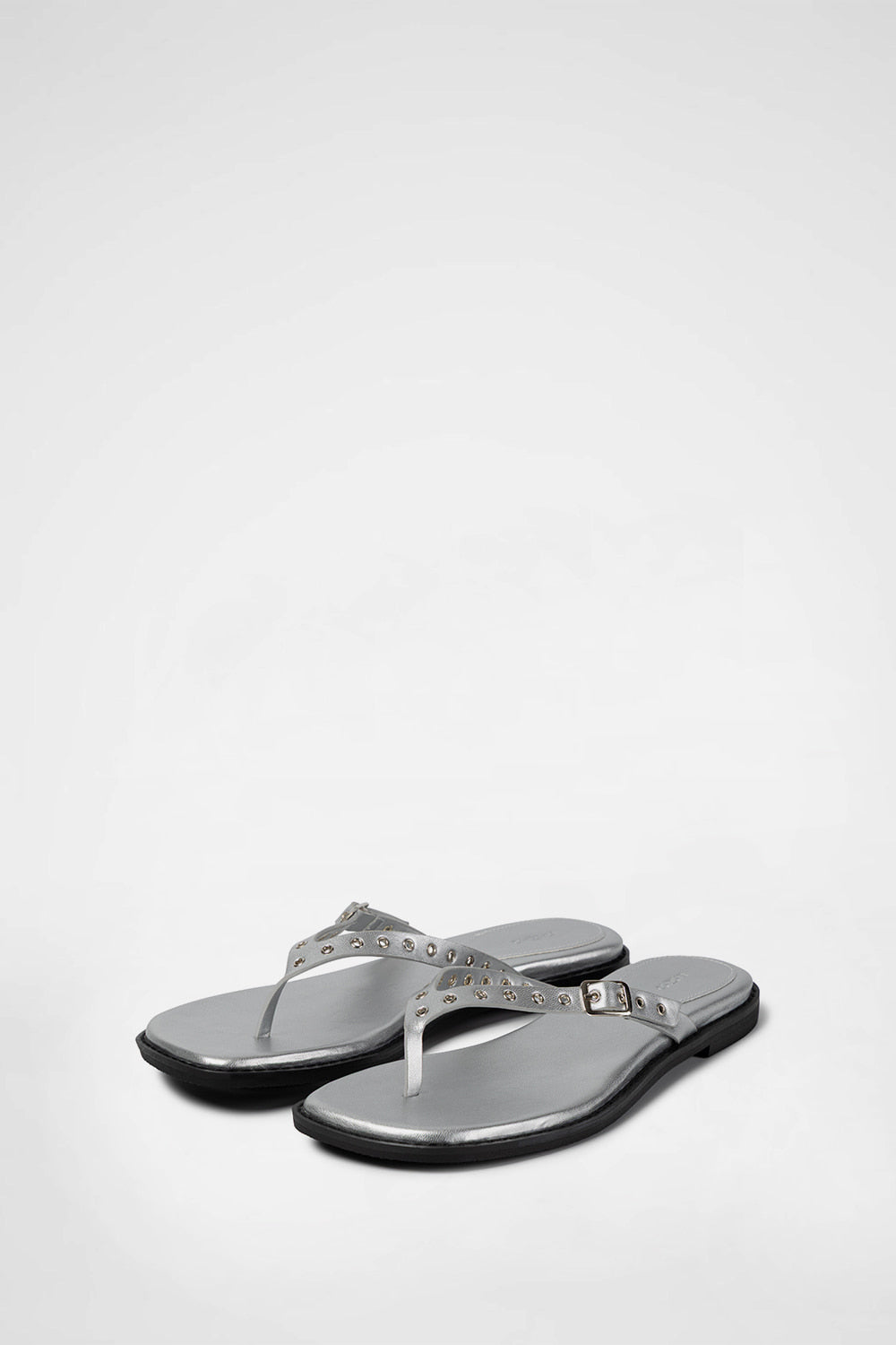 khiho - EYELET FLIP-FLOP / SILVER