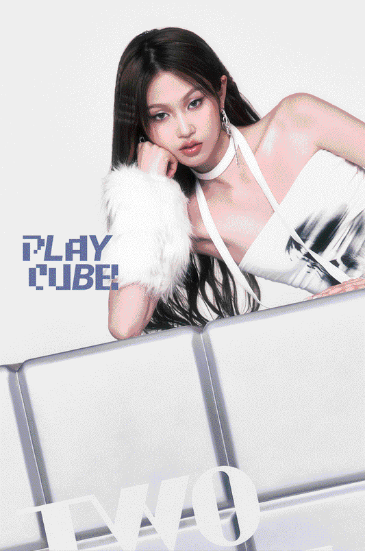 TWO SLASH FOUR - Strobing face cube white