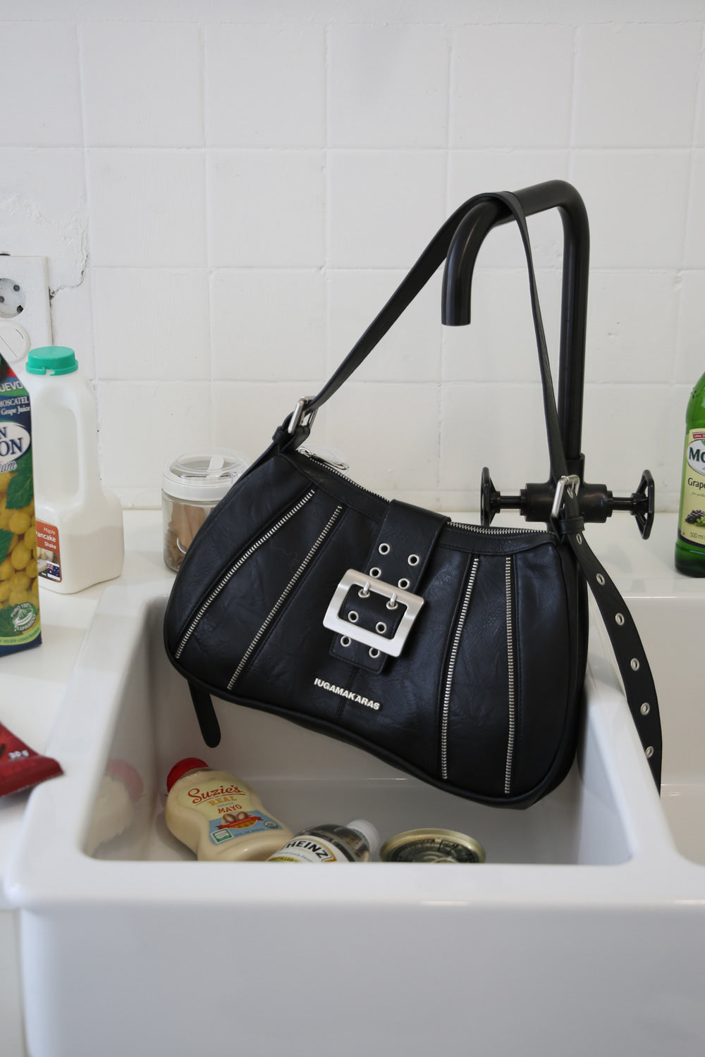 IUGA - Zippered Buckle Hobo Bag (Black)