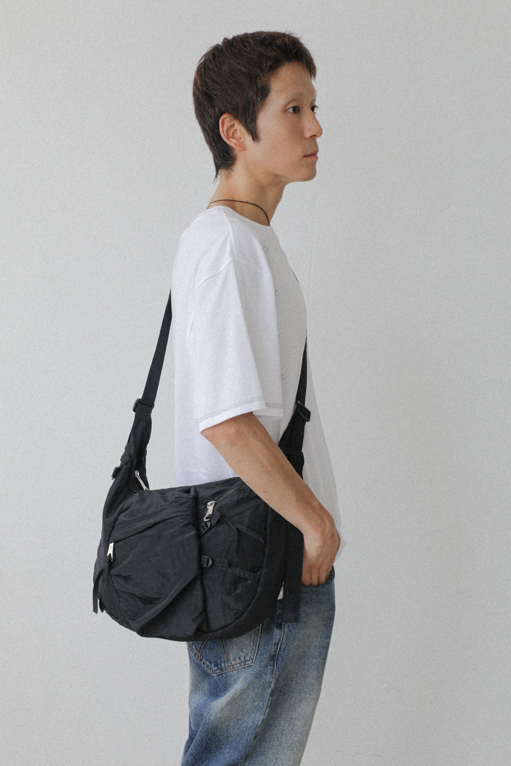 IUGA - Nylon Strap Hobo Bag (Black)