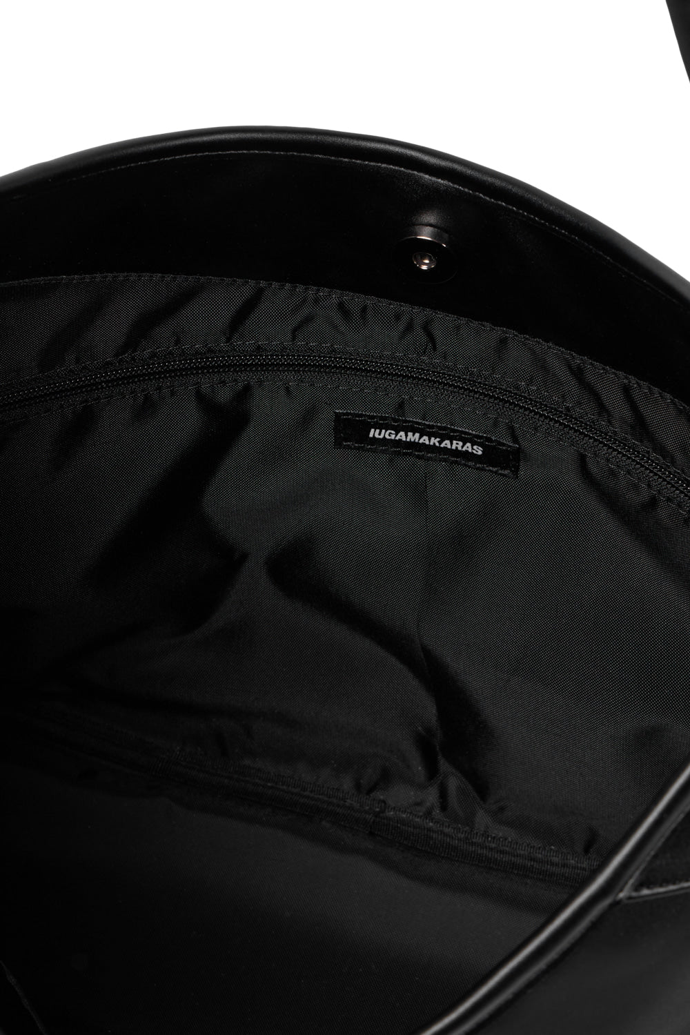 IUGA - Essential Hobo Shoulder Bag (Black)