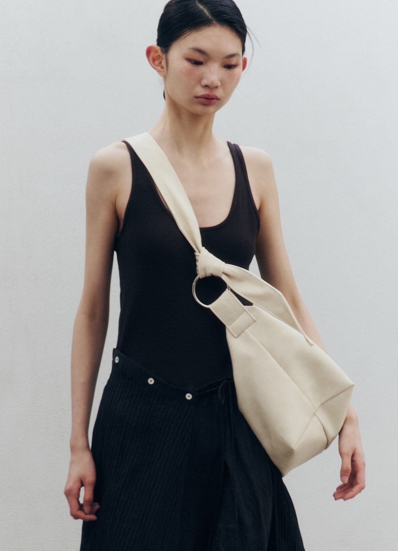 yahnsisi - Large Note Boat Bag - Cream