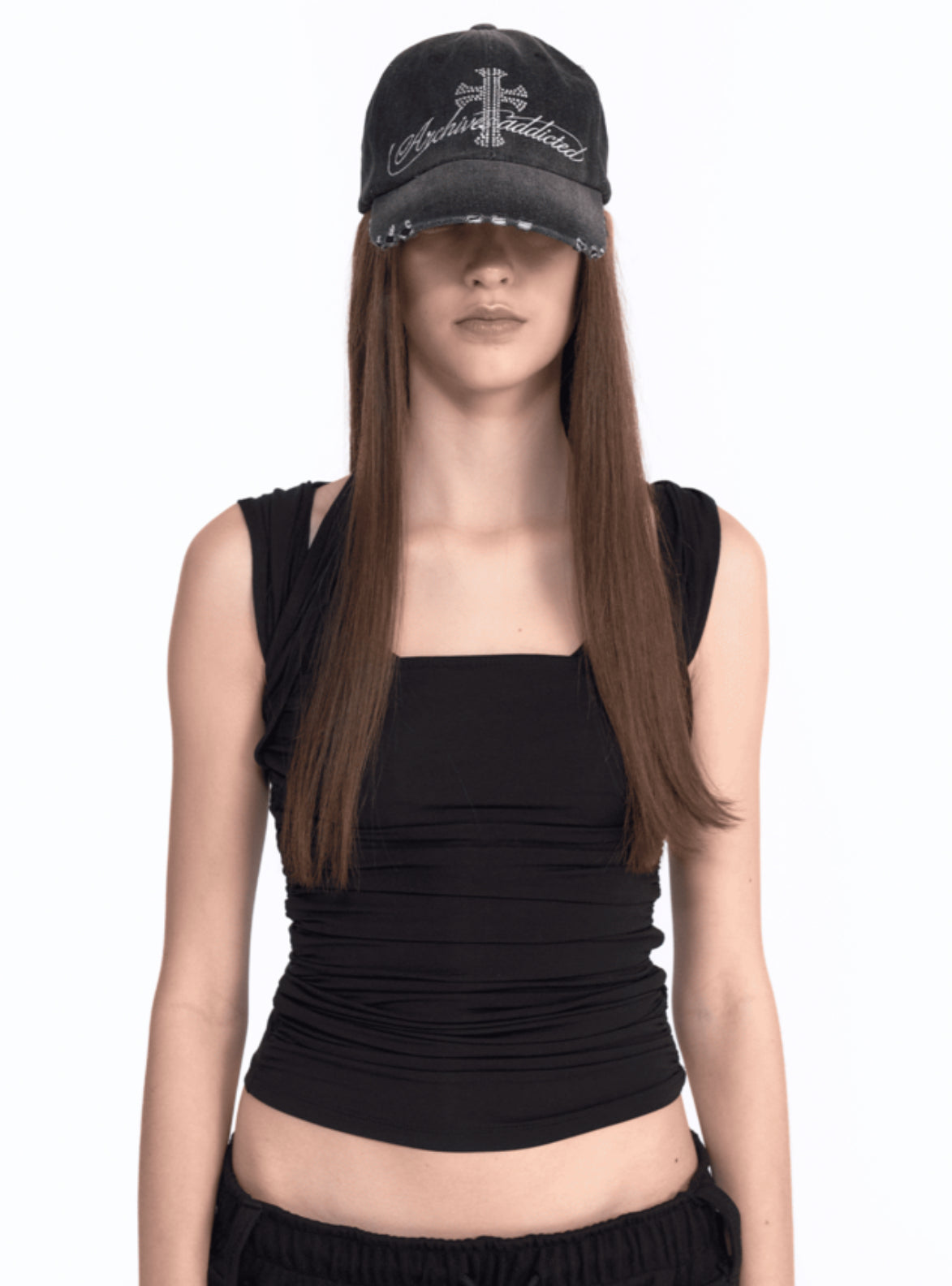 2000archives -[LE SSERAFIM 카즈하 착용] CRUCIA CAP (BLACK DENIM)