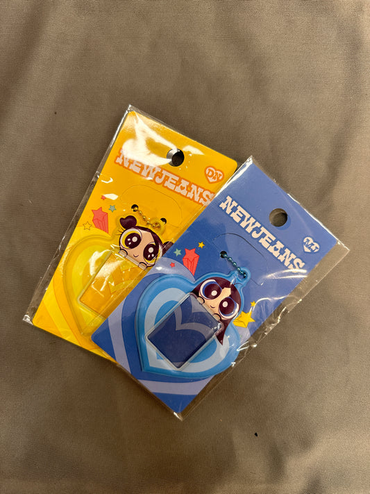 THE POWERPUFF GIRLS x NJ PHOTO HOLDER KEYRING (DANIELLE/MINJI)