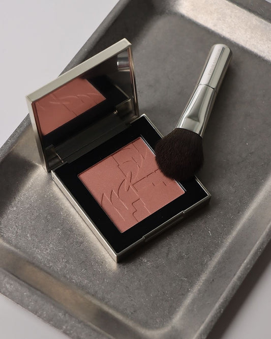 TWO SLASH FOUR - All over face blush