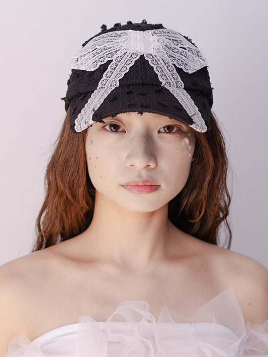 BOW CAP IN LACE BLACK