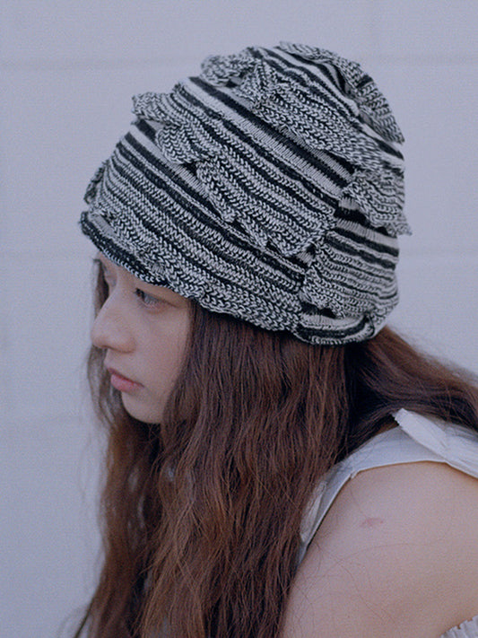 PETAL BEANIE IN DUST