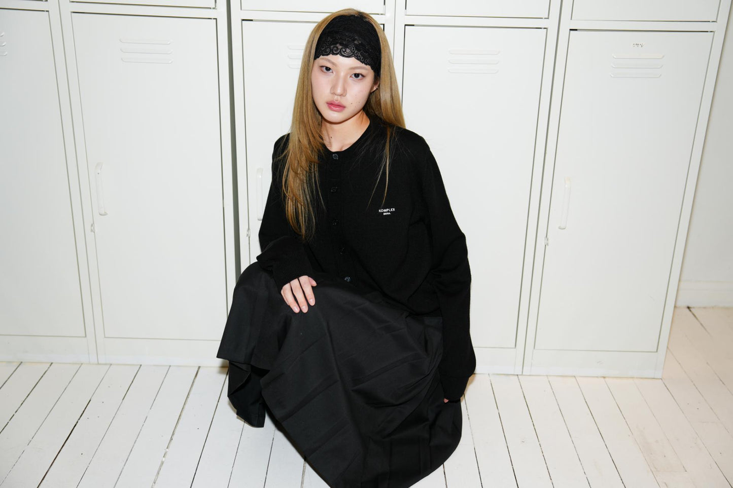 ARTIST FLOWER LACE HAIRBAND (BLACK)
