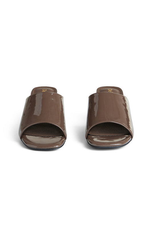 Deinet - ENAMEL SLIPPERS IN BROWN