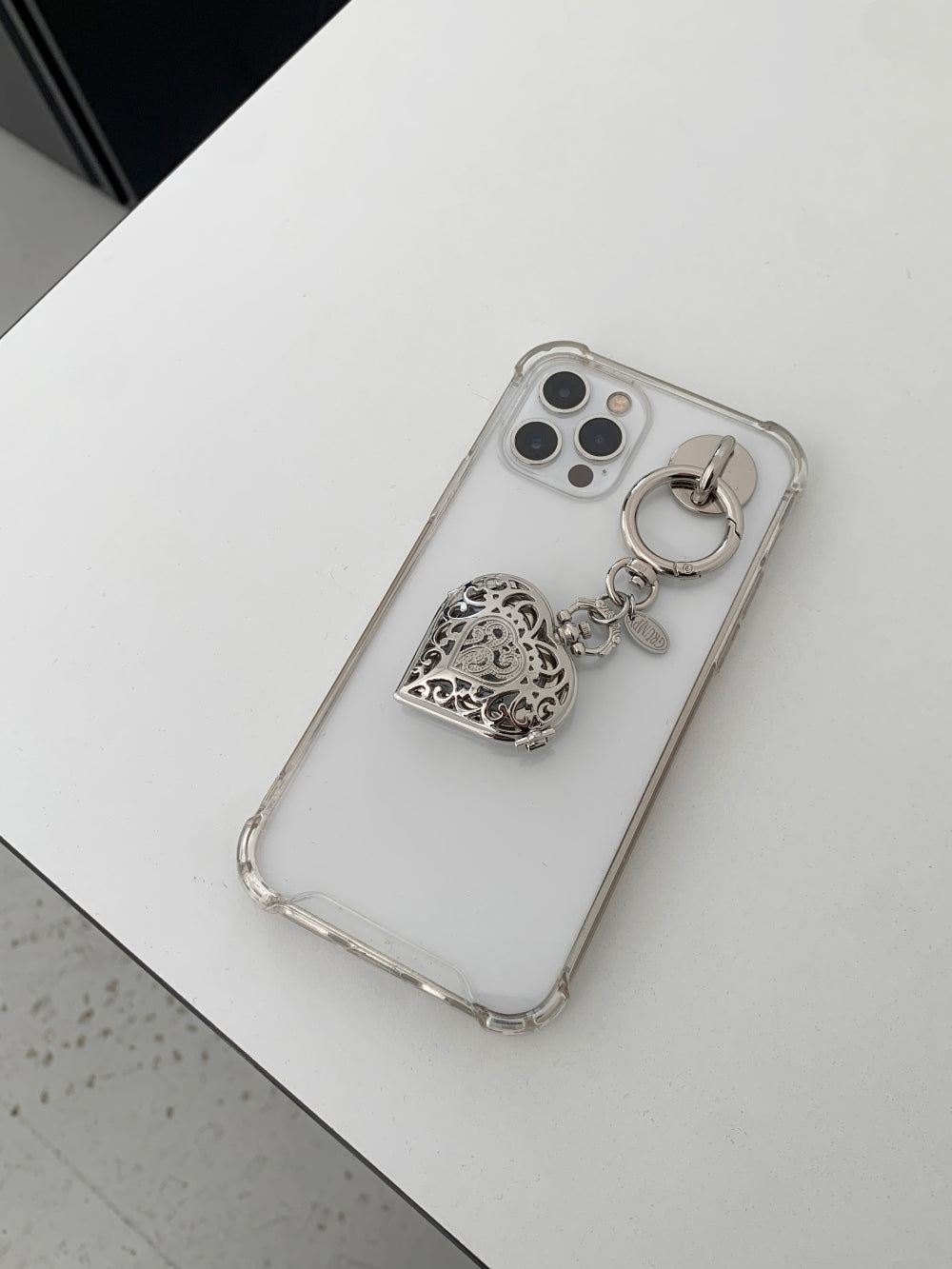 grumpy - Ethereal Heart Watch Keychain