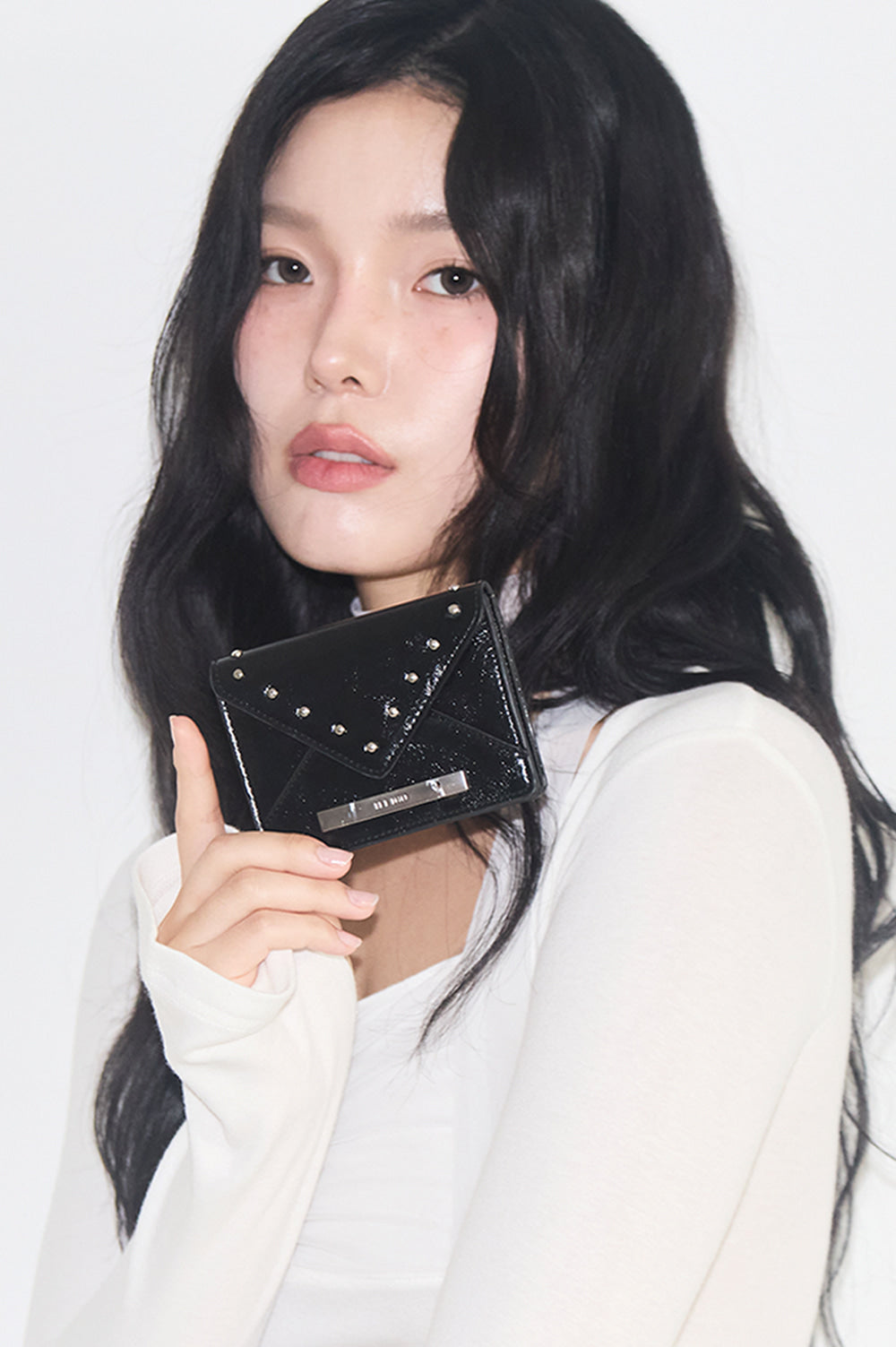 illigo - [Pre-order delivery on 09/30] Letter Fold Card Wallet Black