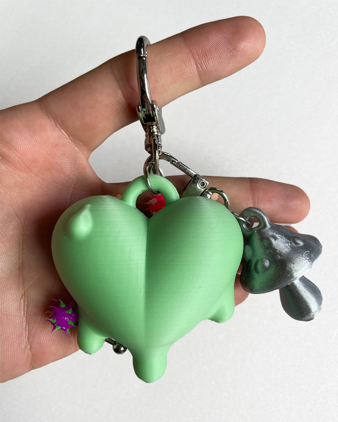 [CLUMSYCAKE X JIMI] MELTING HEART KEYCHAIN