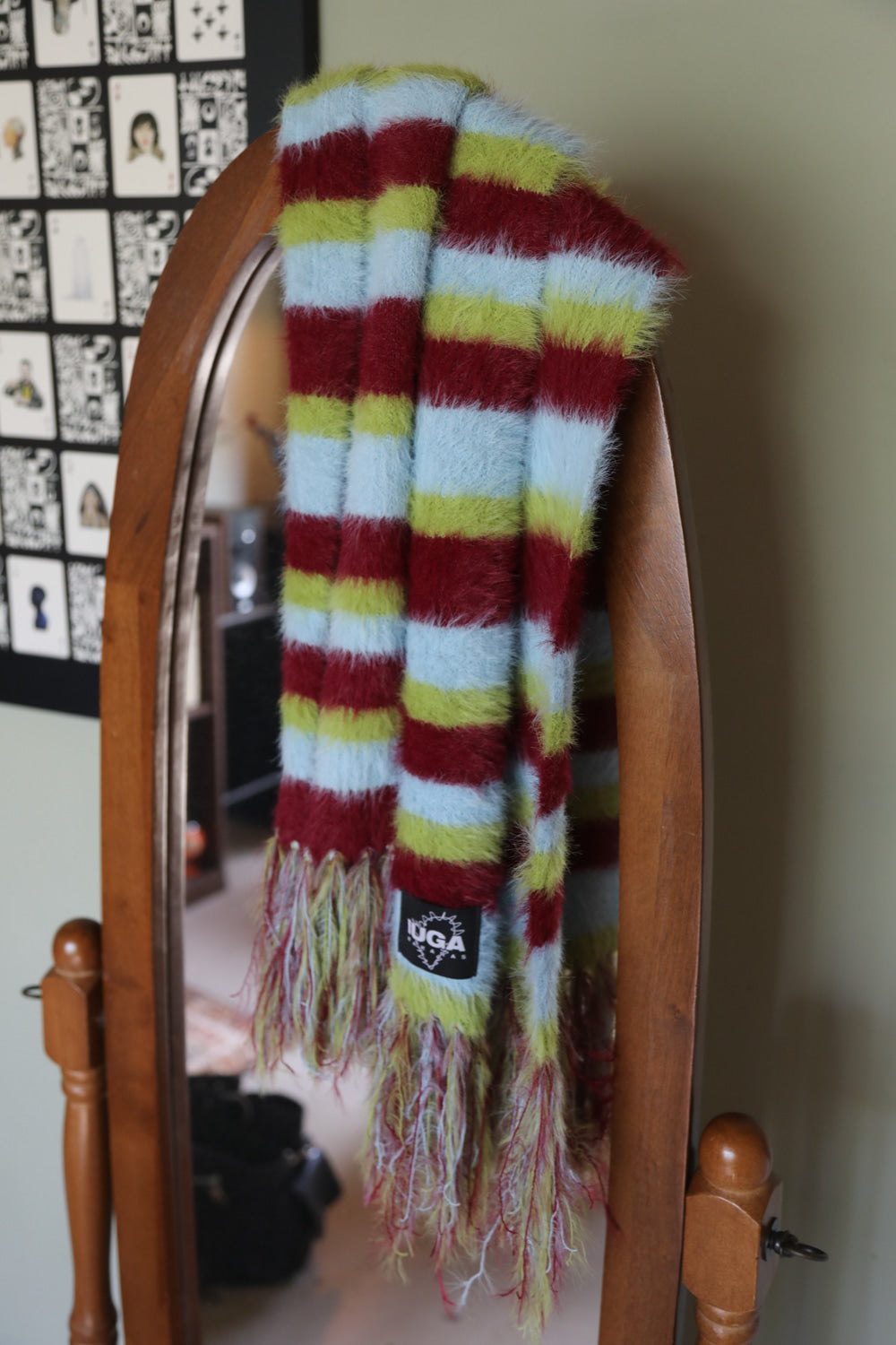 IUGA - Striped Hairy Bold Muffler (Burgundy)
