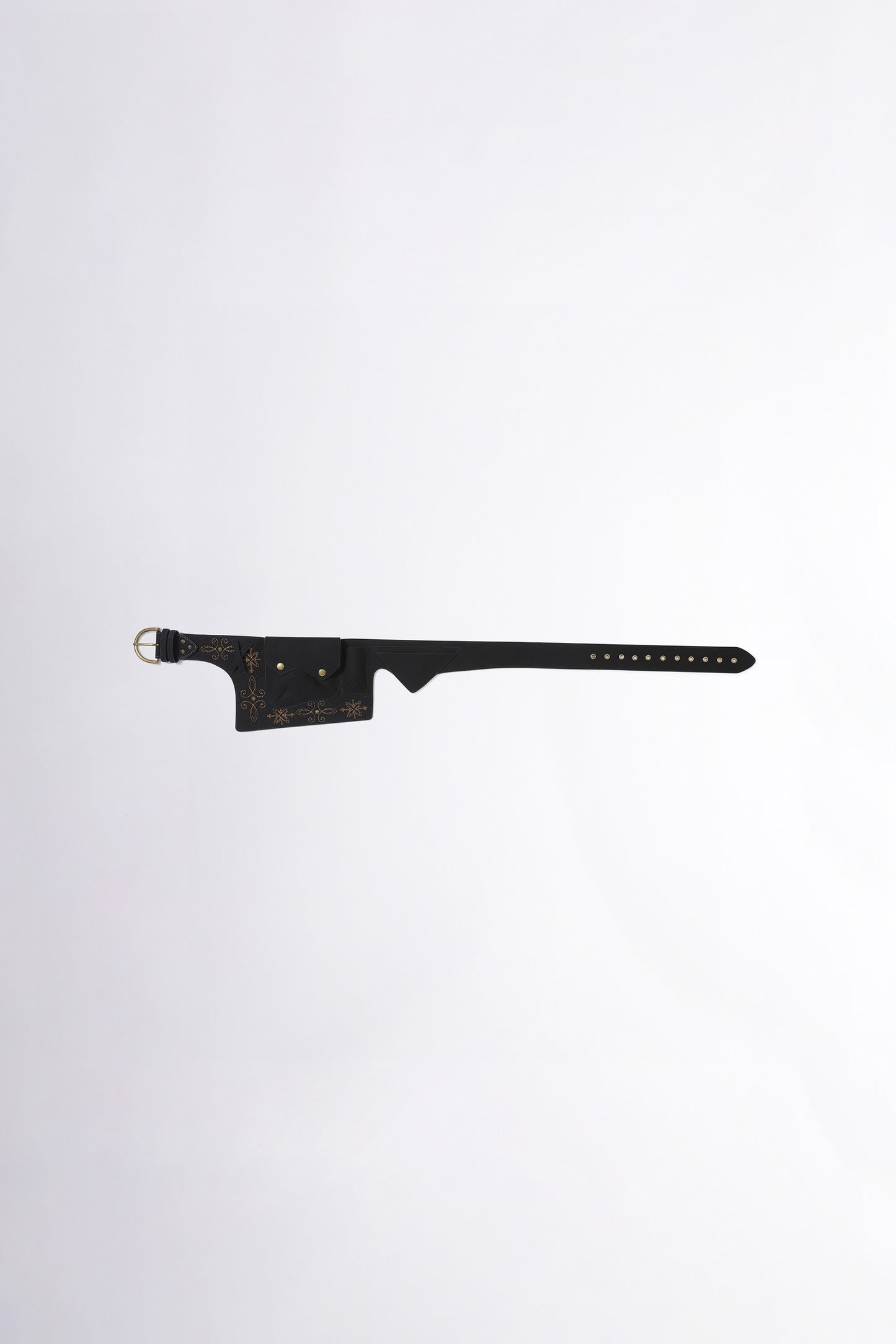 [𝐎𝐍 𝐒𝐀𝐋𝐄 !] Western Faux Suede Belt Bag Black