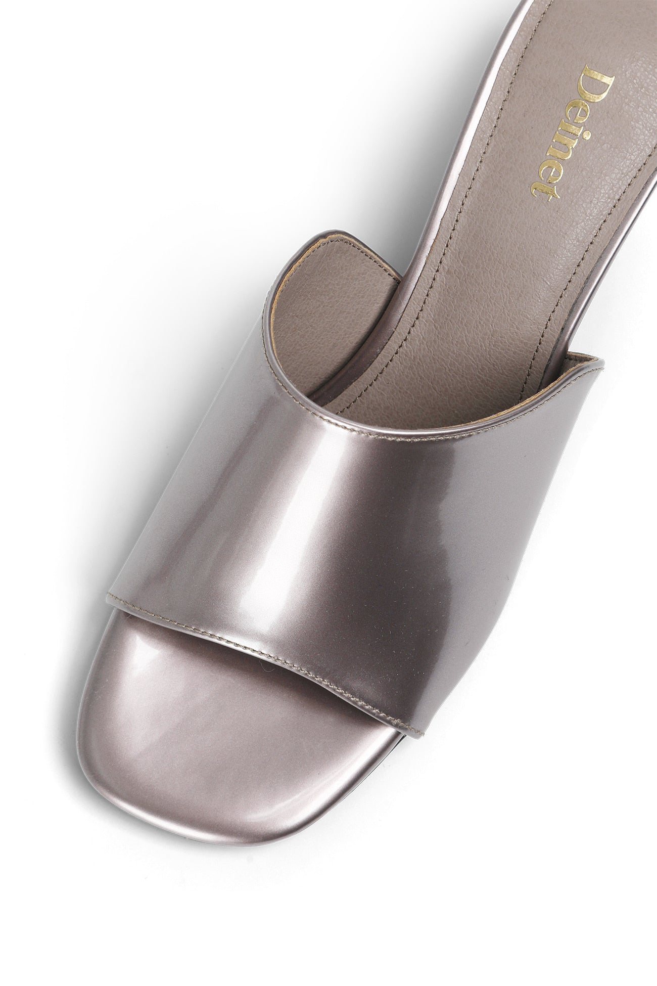 Deinet - ENAMEL SLIPPERS IN LIGHT PURPLE