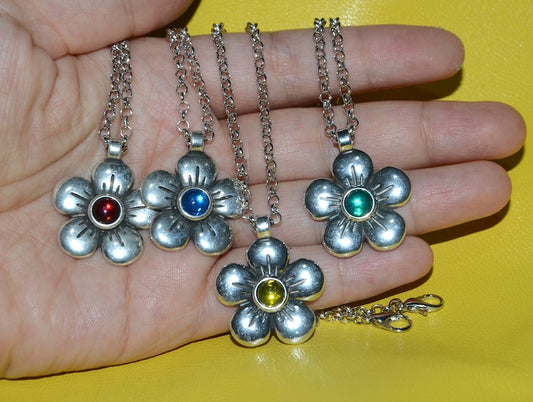 西班牙品牌OA-flower pendant necklace