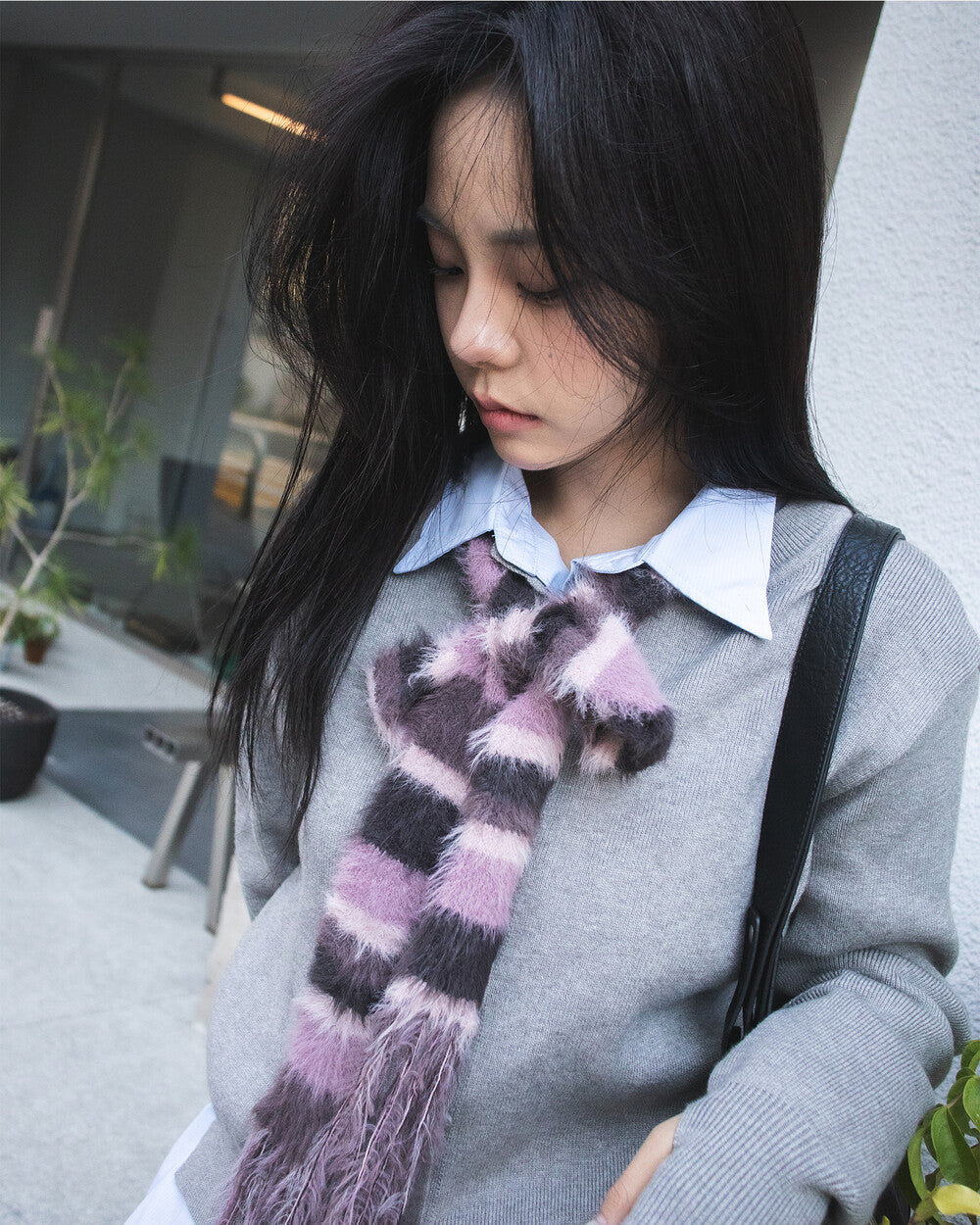 IUGA - Striped Hairy Skinny Muffler (Pink)