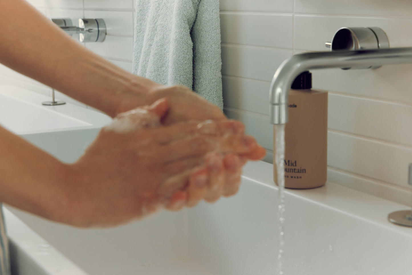 Pesade | Mid Mountain  Hand wash 300ml