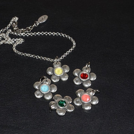 西班牙品牌OA-flower pendant necklace