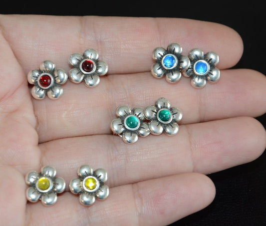 西班牙品牌OA-vintage flower decorative earrings